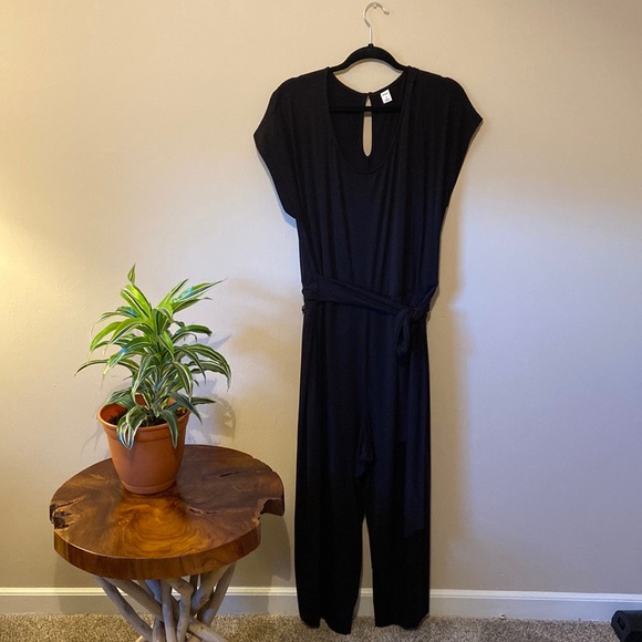 Old Navy Pants Jumpsuit - Picture 1 of 3